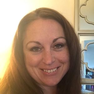 Meet your Posher, April